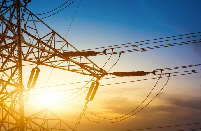 Türkiye’nin elektrikte kurulu gücü 118 bin megavatı aştı