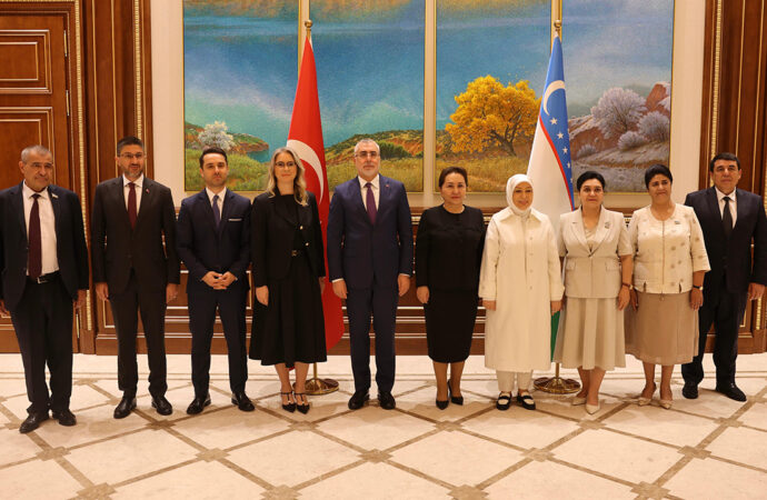 Bakan Işıkhan, Özbekistan’da