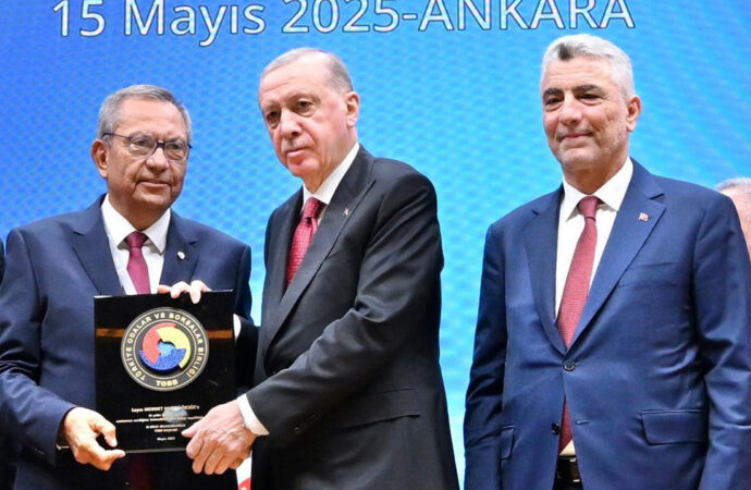 TOBB’dan Mehmet Hanefi Öksüz’e hizmet şeref belgesi