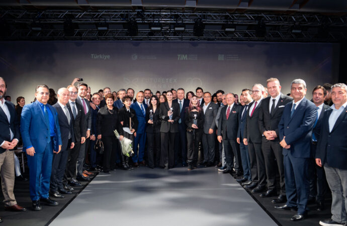 Kumaş tasarım yarışmasının ödülleri sahiplerini buldu