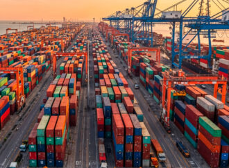 İhracat düştü, ithalat arttı! Mart’ta dış ticaret açığı büyüdü