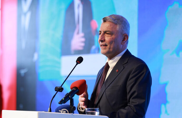 Ticaret Bakanı Ömer Bakan Bolat, basın toplantısında soruları yanıtladı