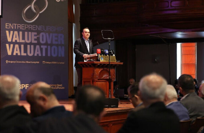 Bakan Kacır, “Teknoloji, girişimciliği dönüşüm hikâyesinin lokomotifi”