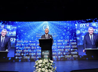 Bakan Ömer Bolat, Genç Yönetici Okulu programında konuştu