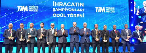 İhracatın şampiyonları ödüllerini Cumhurbaşkanı Erdoğan’dan aldı