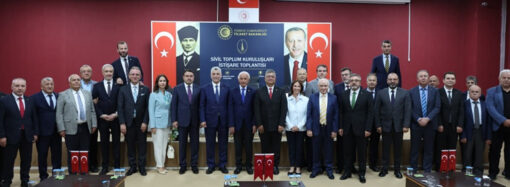Ticaret Bakanı Ömer Bolat, STK temsilcileriyle bir araya geldi