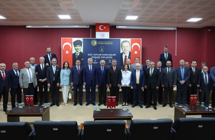 Ticaret Bakanı Ömer Bolat, STK temsilcileriyle bir araya geldi